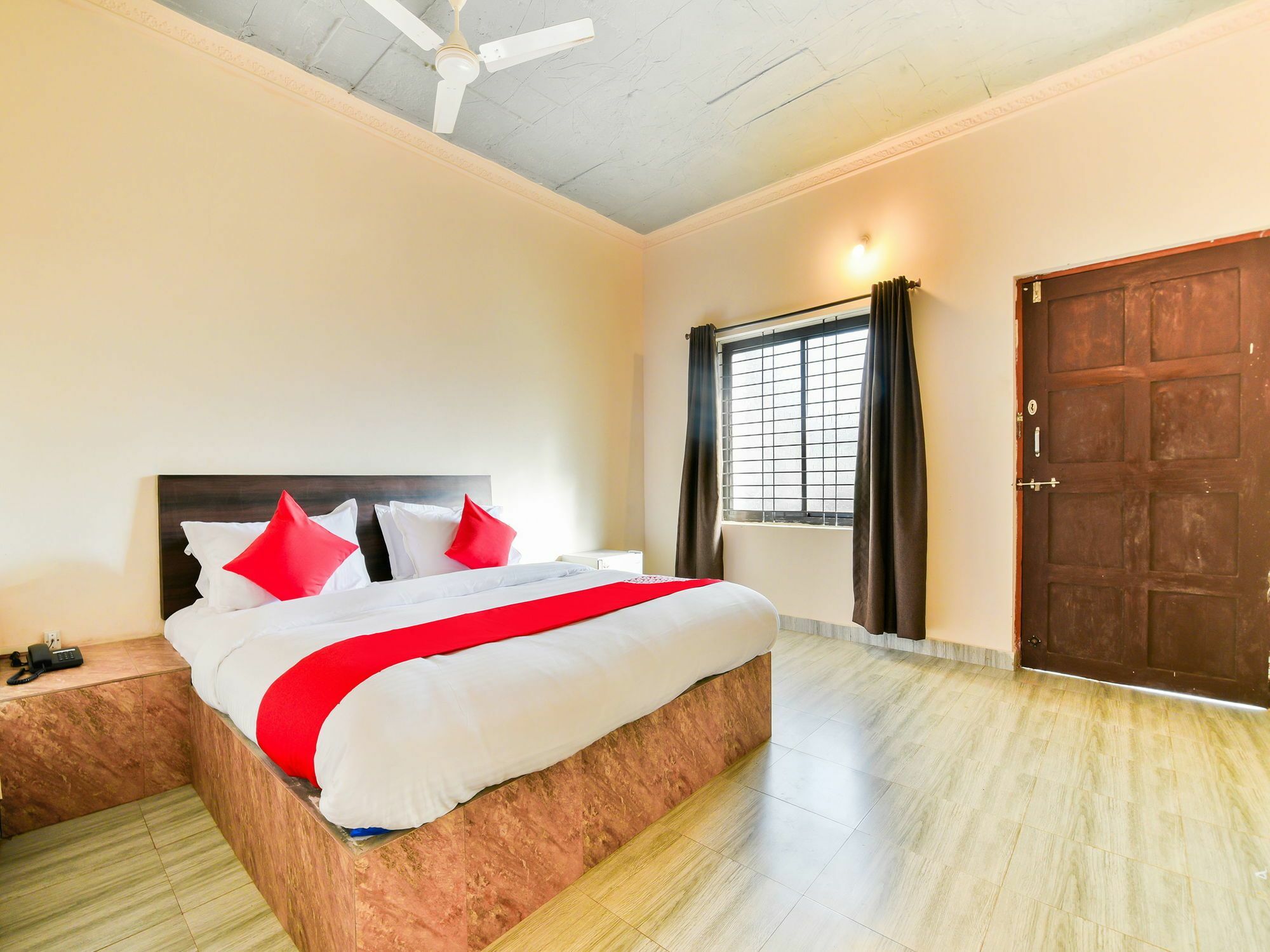 Oyo 15836 Pleasure River Front Resort Tuem المظهر الخارجي الصورة